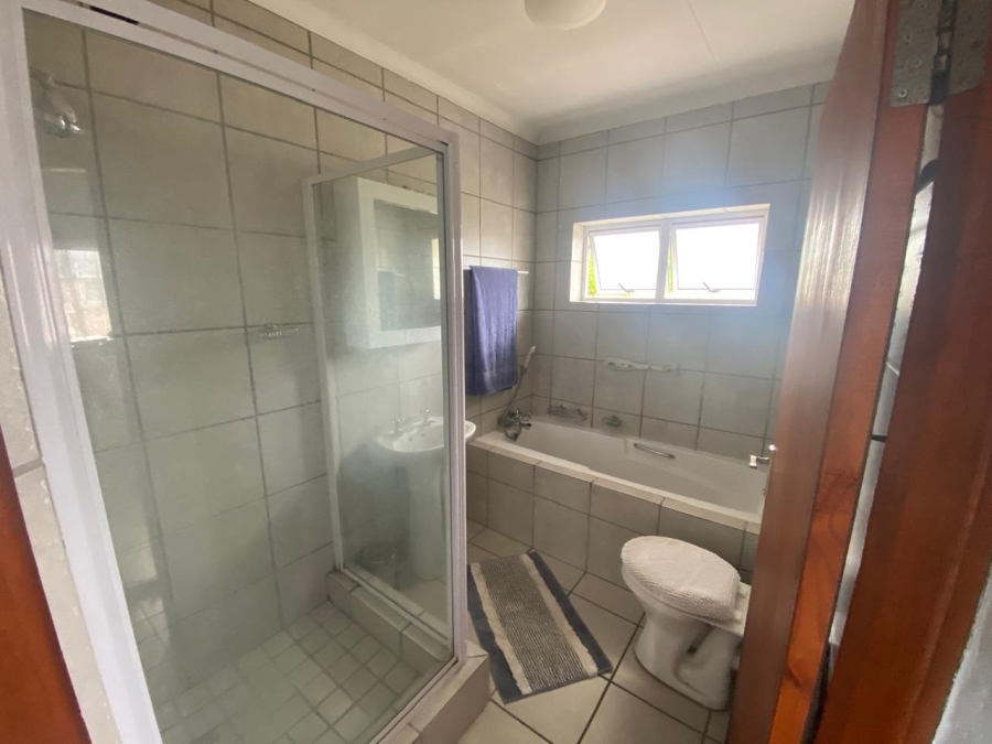4 Bedroom Property for Sale in Jongensfontein Western Cape